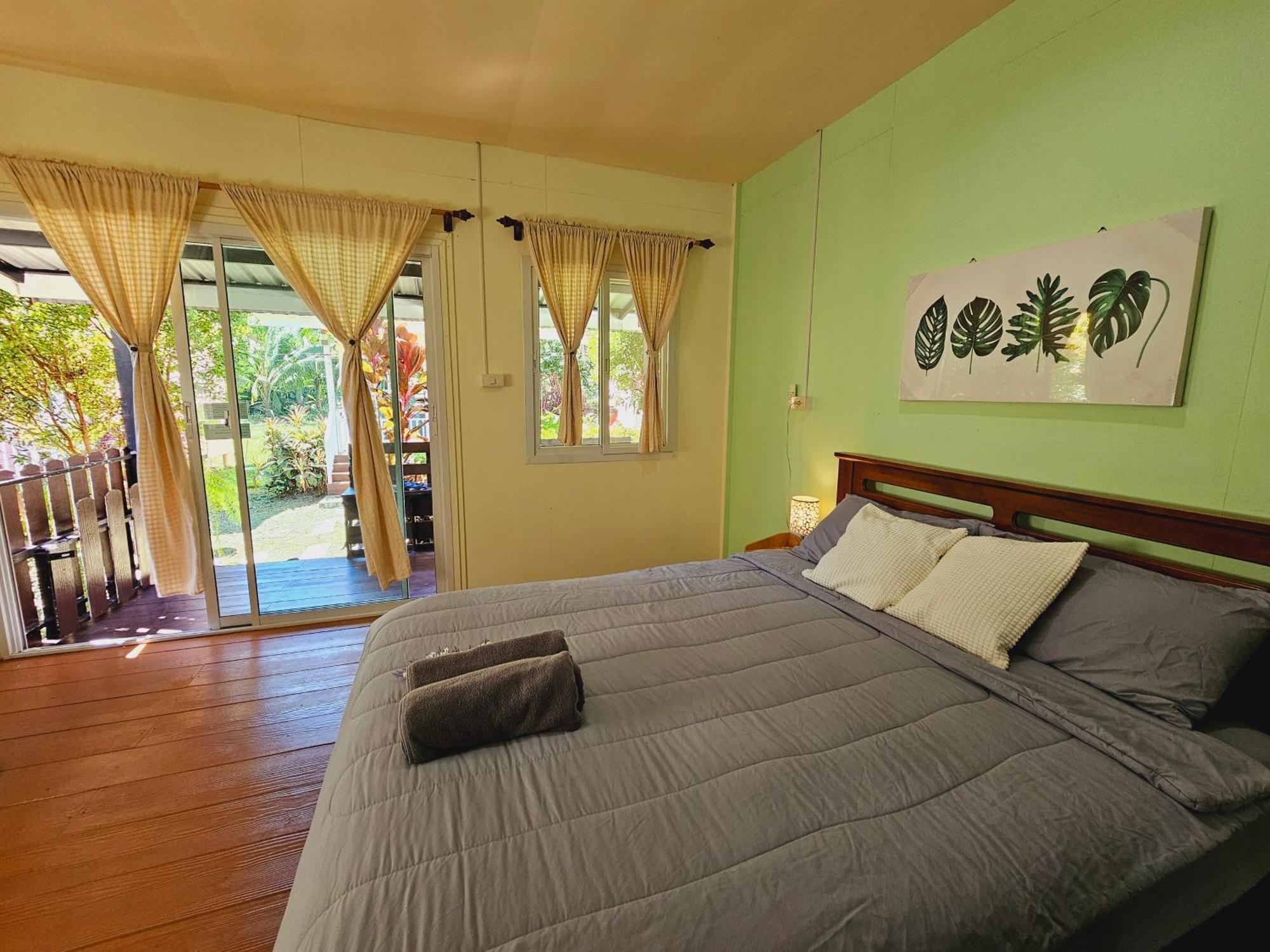 Baan Suan Khun Ta บ้านพักสวนคุณตา Koh Chang Exteriör bild