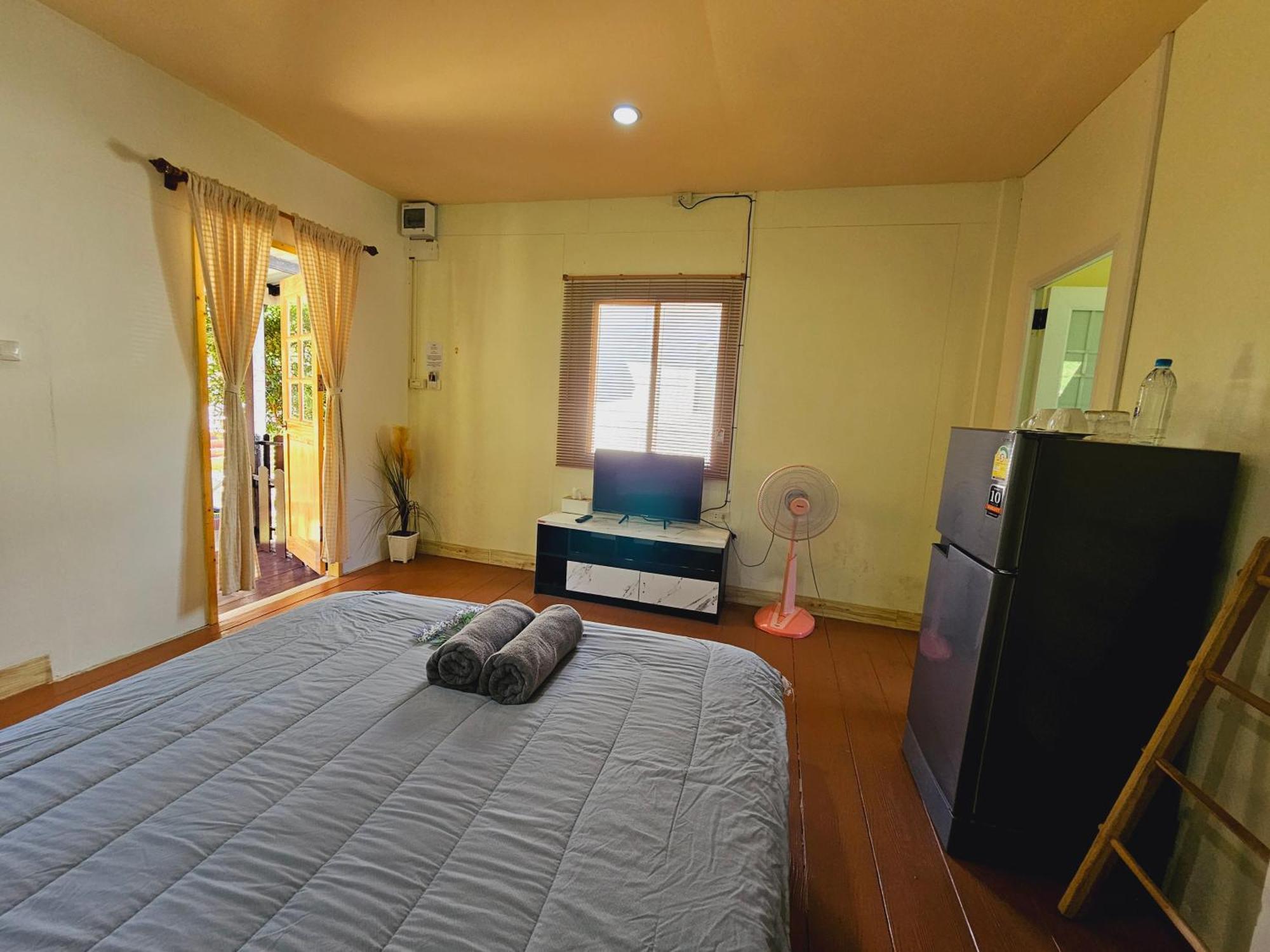 Baan Suan Khun Ta บ้านพักสวนคุณตา Koh Chang Exteriör bild